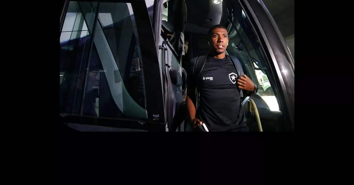 Kanu pode sair do Botafogo em 2023