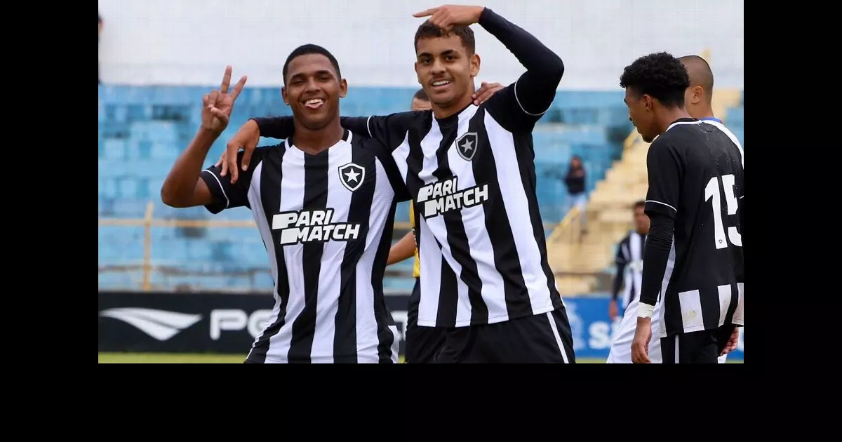 Botafogo vence o São-Carlense e fecha 1ª fase da Copinha com 100% de aproveitamento