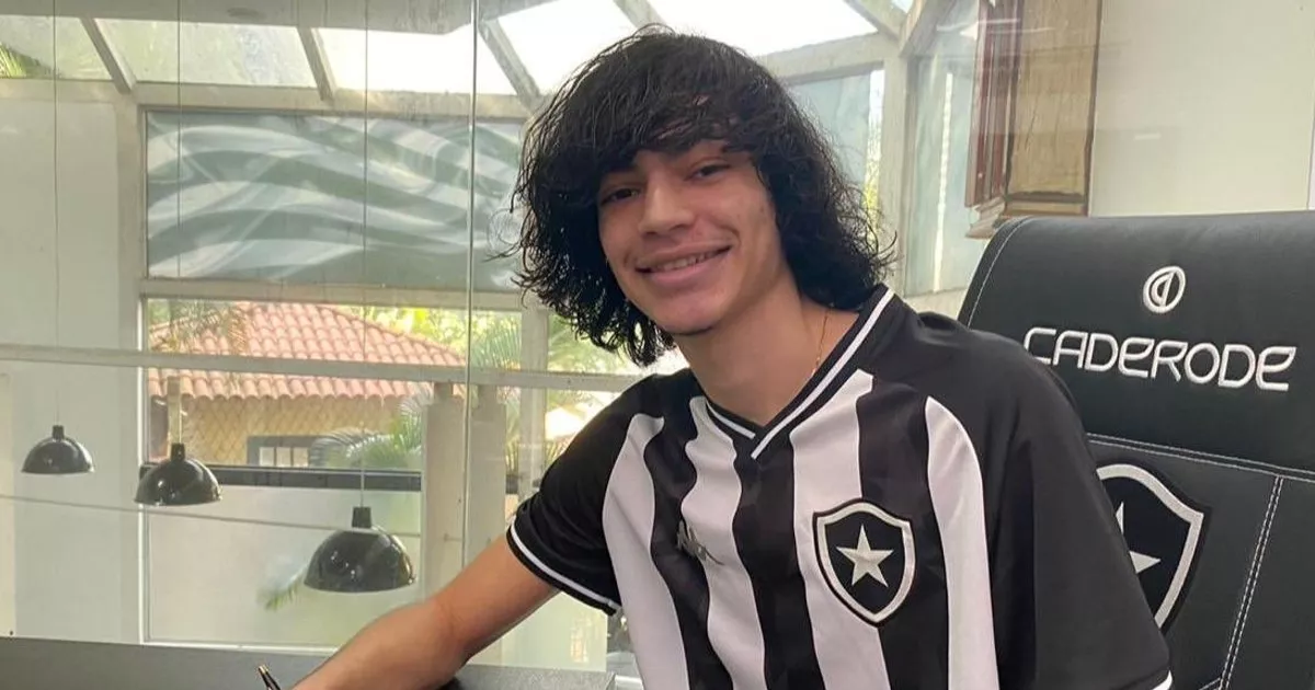 Por que Matheus Nascimento não consegue decolar no Botafogo?