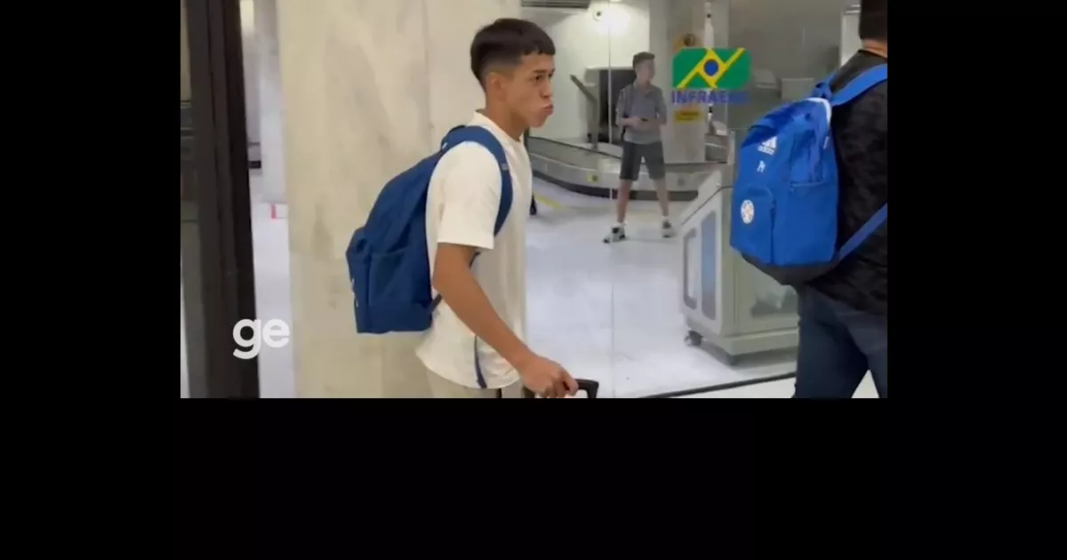 Reforço do Botafogo, Matías Segovia desembarca no Rio de Janeiro 