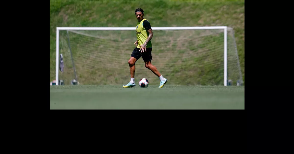 Victor Cuesta no Bahia? Entenda negociação