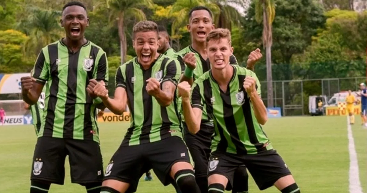 Botafogo toma goleada do América-MG pelo Brasileiro Sub-20