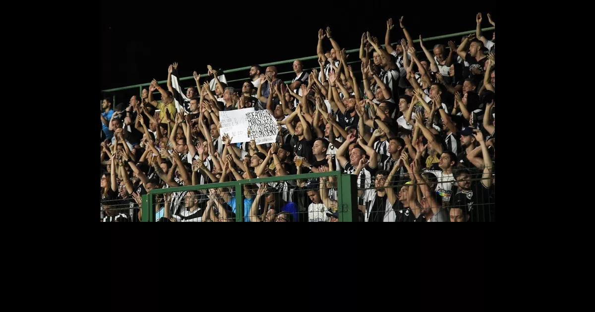 Goiás x Botafogo: Ingressos esgotados para torcida botafoguense