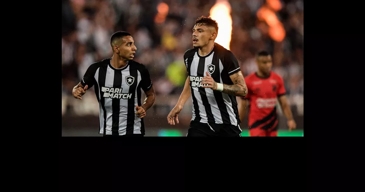 Veja comentários, bastidores e análises de Botafogo 1x0 Athletico-PR