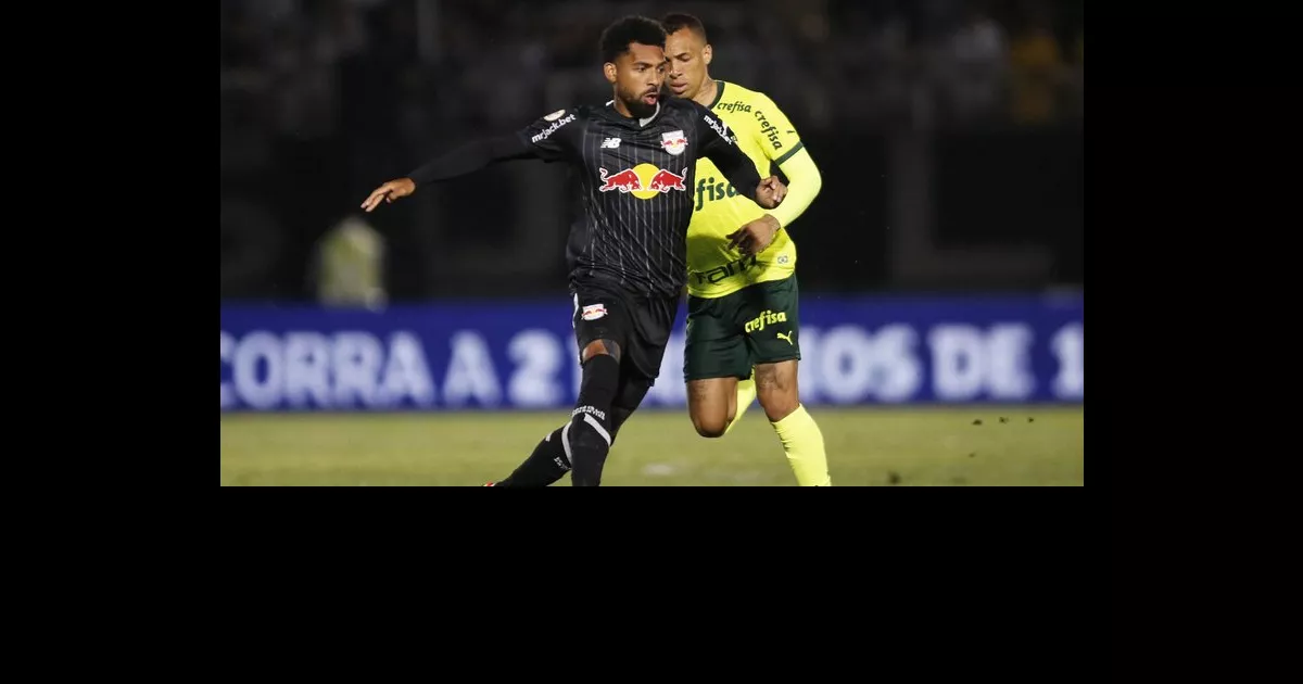 Palmeiras sofre virada do Red Bull Bragantino e Botafogo pode se distanciar na liderança do Brasileirão