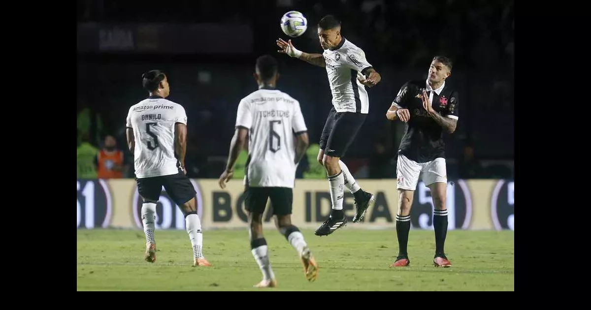 Chance de título do Botafogo cai para 35,2% após derrota