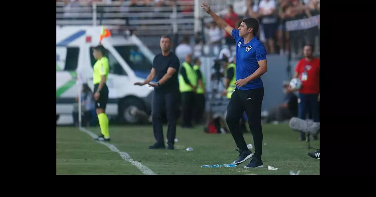 Botafogo em Queda: Desafios Mentais e Técnicos na Disputa pelo Brasileirão-2023