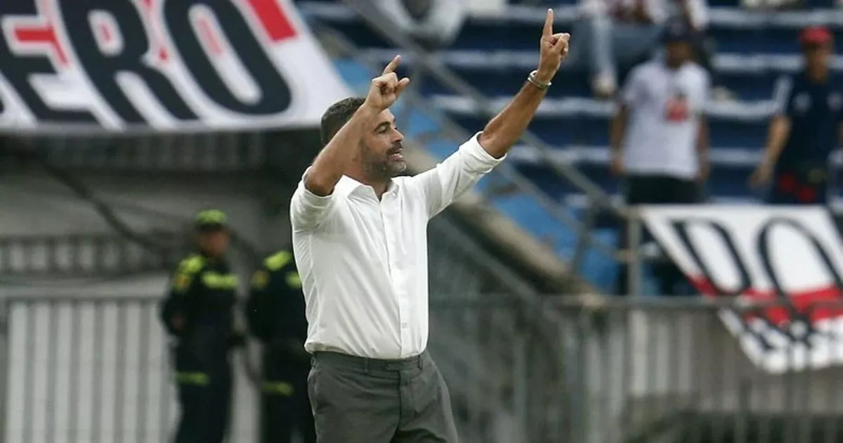 Artur Jorge Surpreende ao Escalar Time Misto e Botafogo Avança na Libertadores 2024