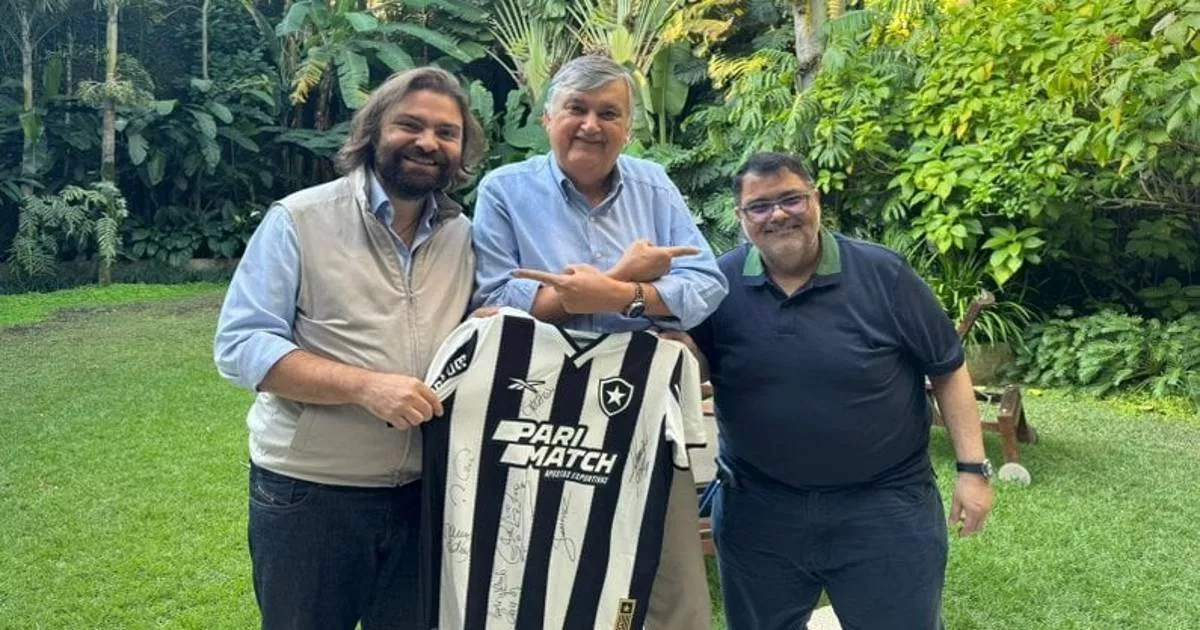 João Paulo Magalhães Lins Oficializa Candidatura à Presidência do Botafogo