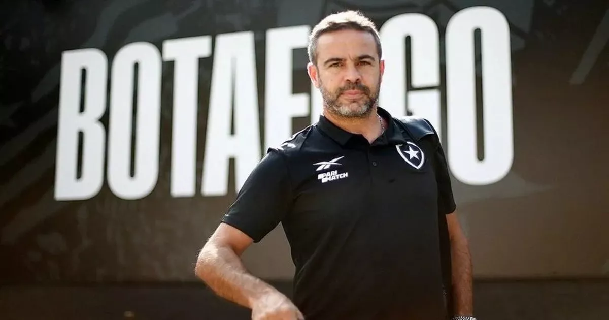 Artur Jorge e o Confronto Botafogo x Palmeiras: Foco no Presente e Olho no Futuro