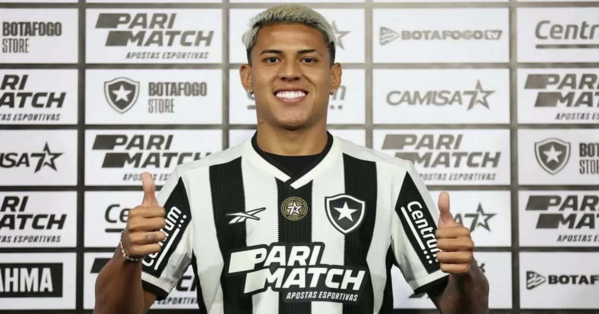 Reforço de Peso: Matheus Martins é Apresentado pelo Botafogo