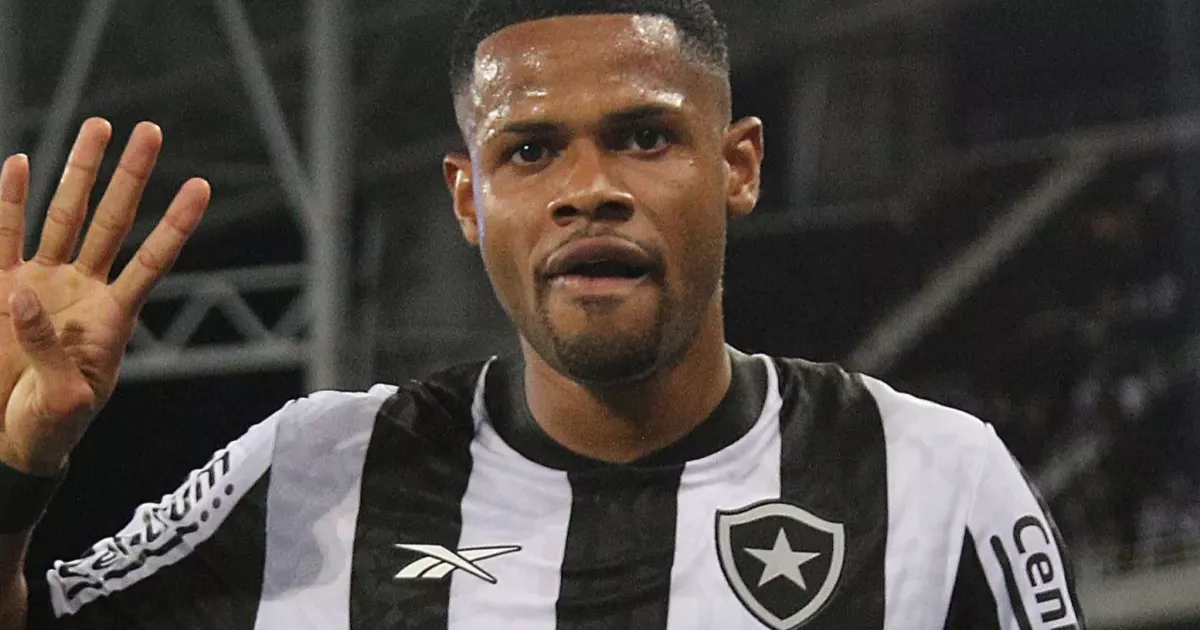 Raio Relampago! Júnior Santos Acelera Recuperação e Deixa Torcida do Botafogo Animada