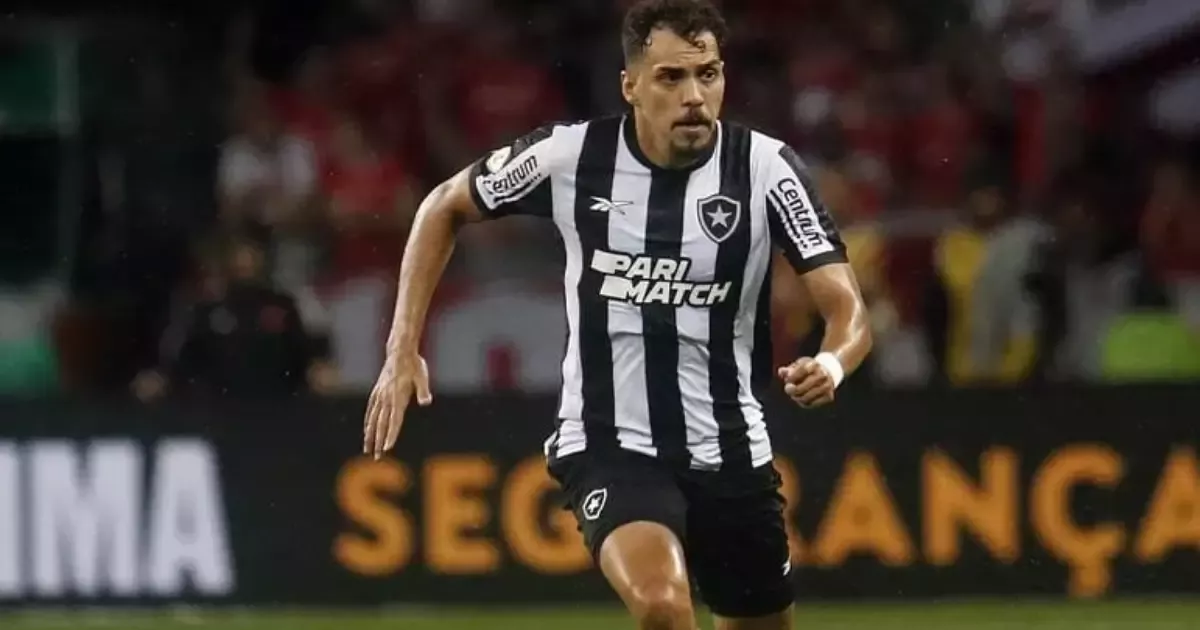 Eduardo Fica? Botafogo e Arábia disputam craque em fim de contrato!