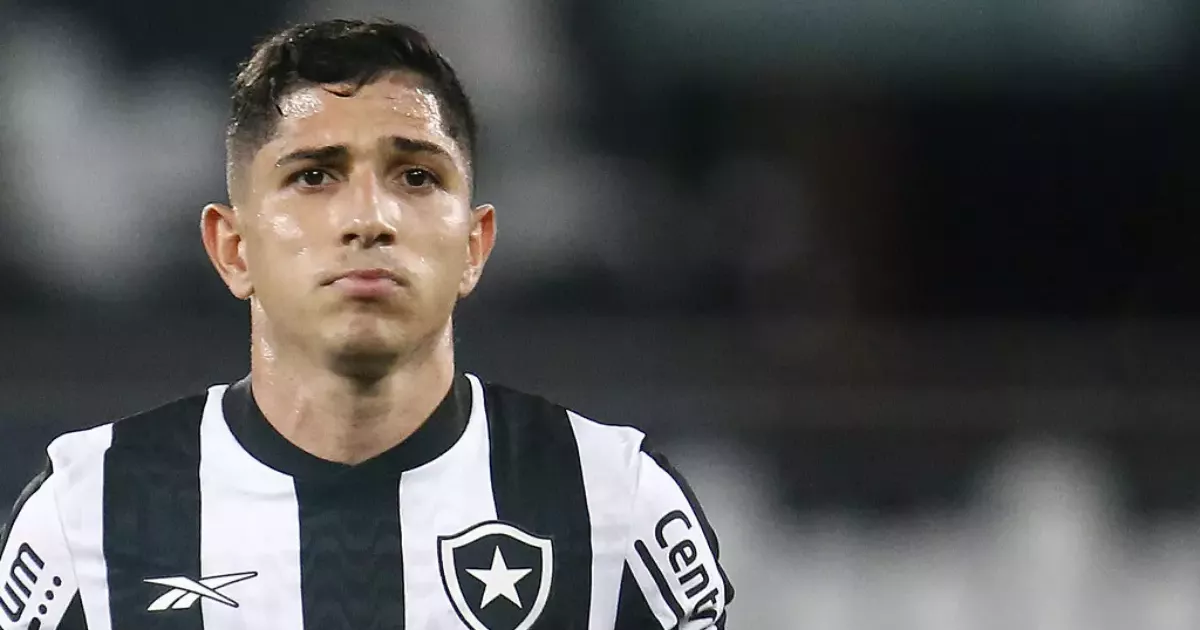 Savarino, o maestro: Botafogo a um passo do título e venezuelano brilha em campo!