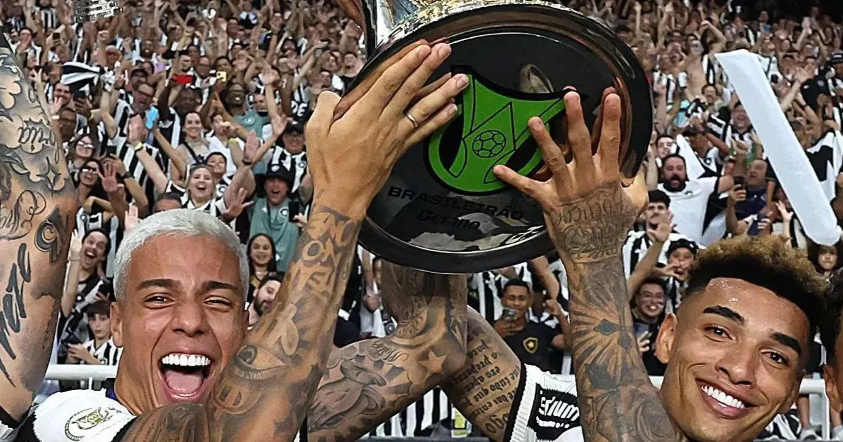 Feliz Ano Novo! Agradecemos a Todos os Torcedores do Botafogo pelo Apoio em 2024!